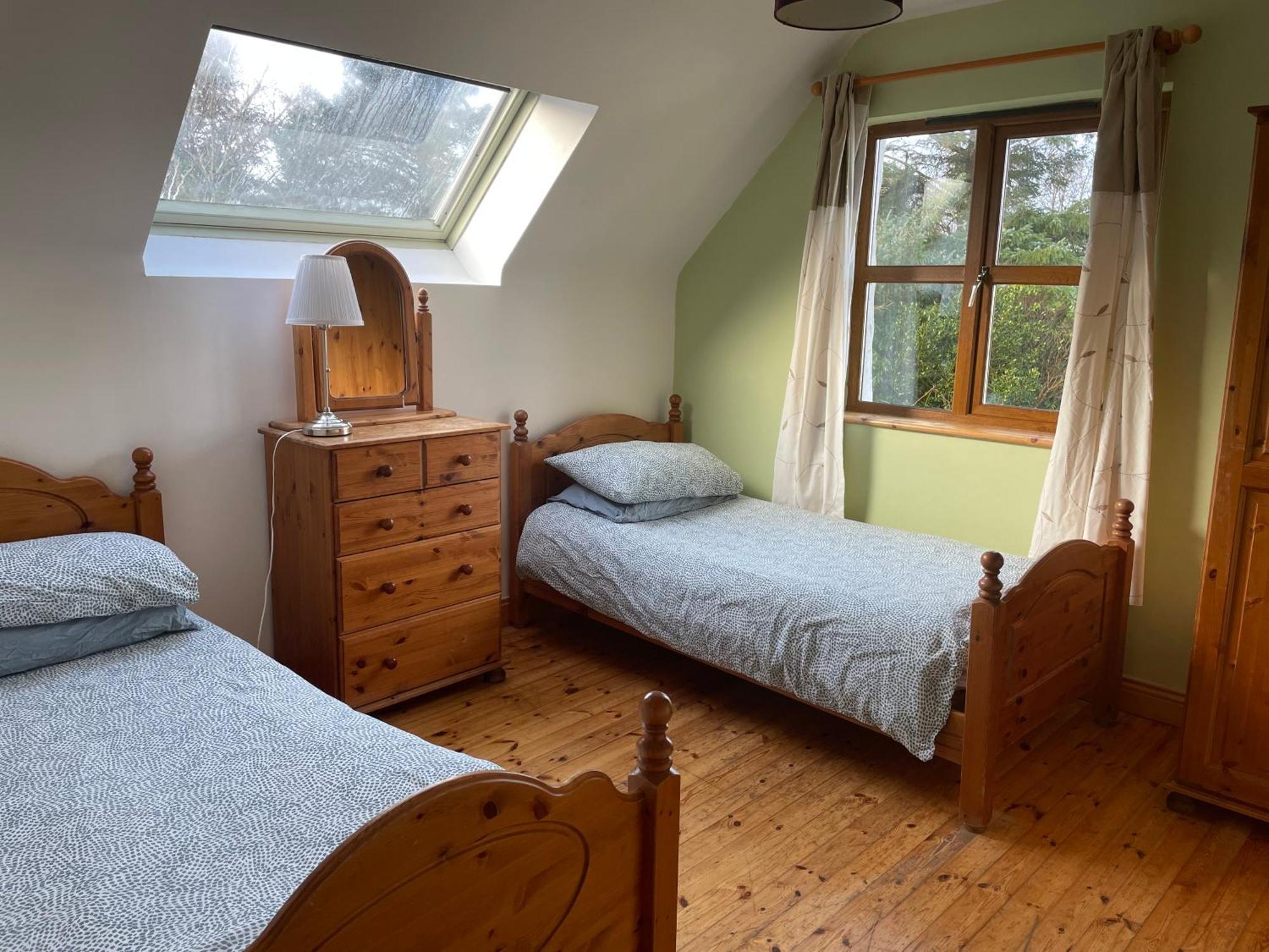 Letterfrack Farm Cottage In Village On A Farm Beside Connemara National Park 외부 사진