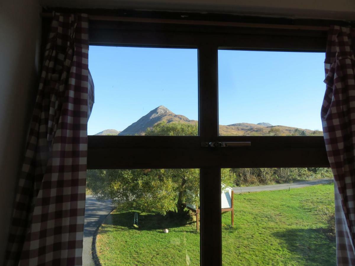 Letterfrack Farm Cottage In Village On A Farm Beside Connemara National Park 외부 사진