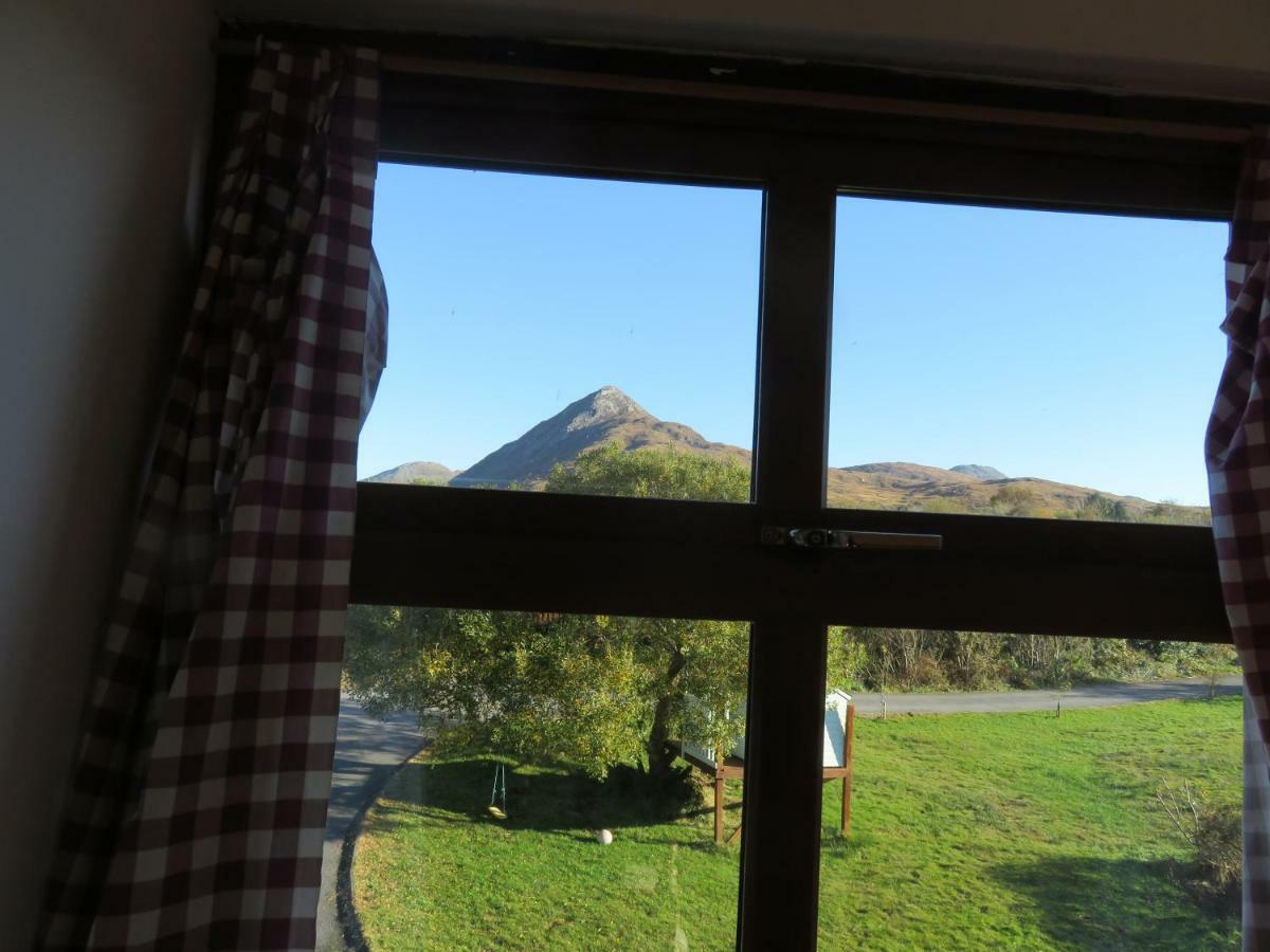 Letterfrack Farm Cottage In Village On A Farm Beside Connemara National Park 외부 사진